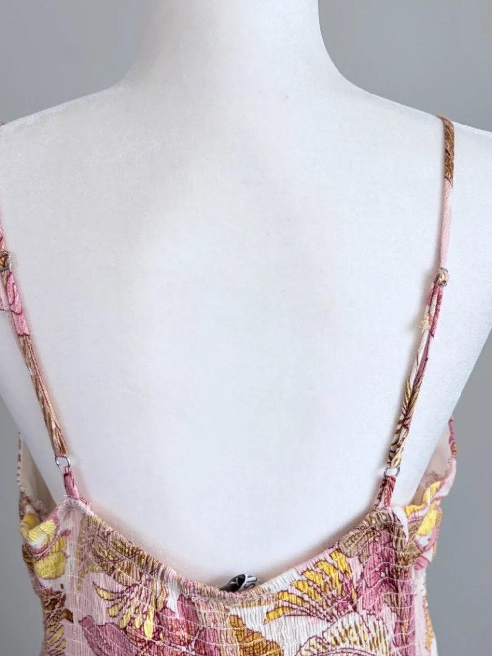 Tiered Maxi Dress Summer Flowy Costal Chic Gold Stitching Pink Yellow Size XXL - Picture 8 of 13